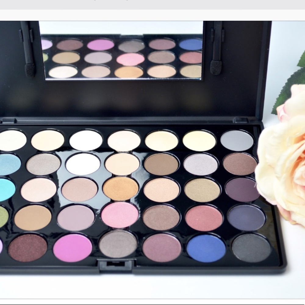 “Back to basics” crown 35 palette